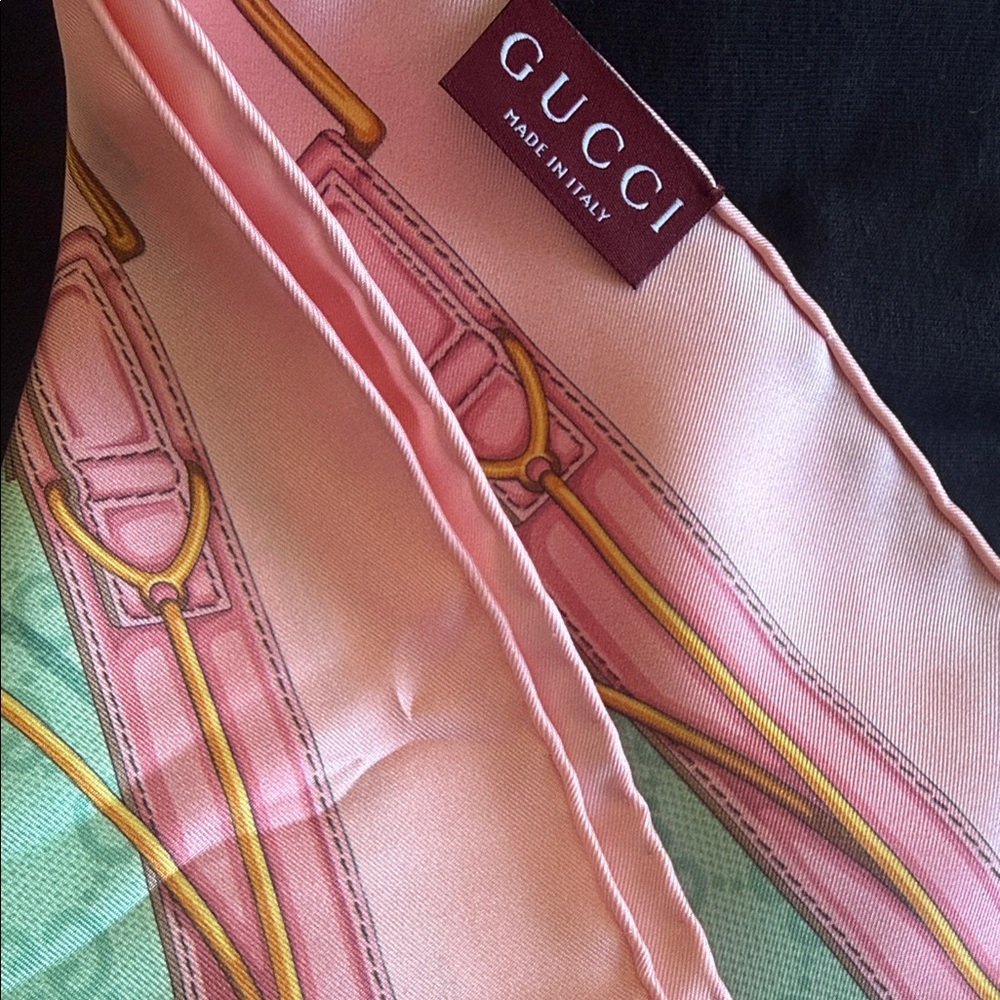 Gucci Pastel Silk Scarf with Gold Accents - Picture 4 of 11